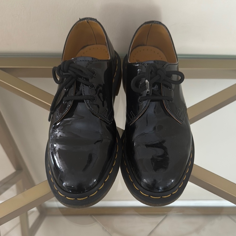 Dr. Martens Black Oxford Shoes Timeless Design